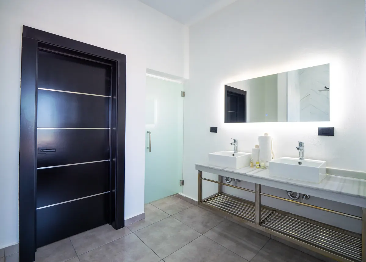 Bathroom with double vanity, 2 Bedroom Apartment, Rizz Suites